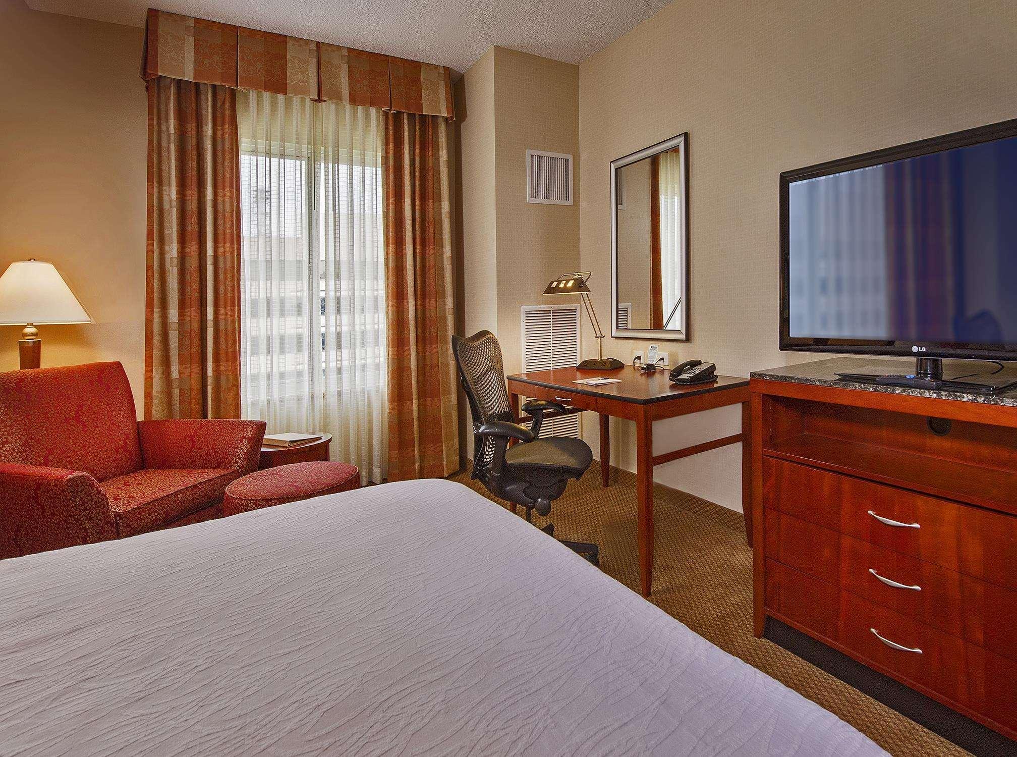 Hilton Garden Inn Tysons Corner Exterior foto