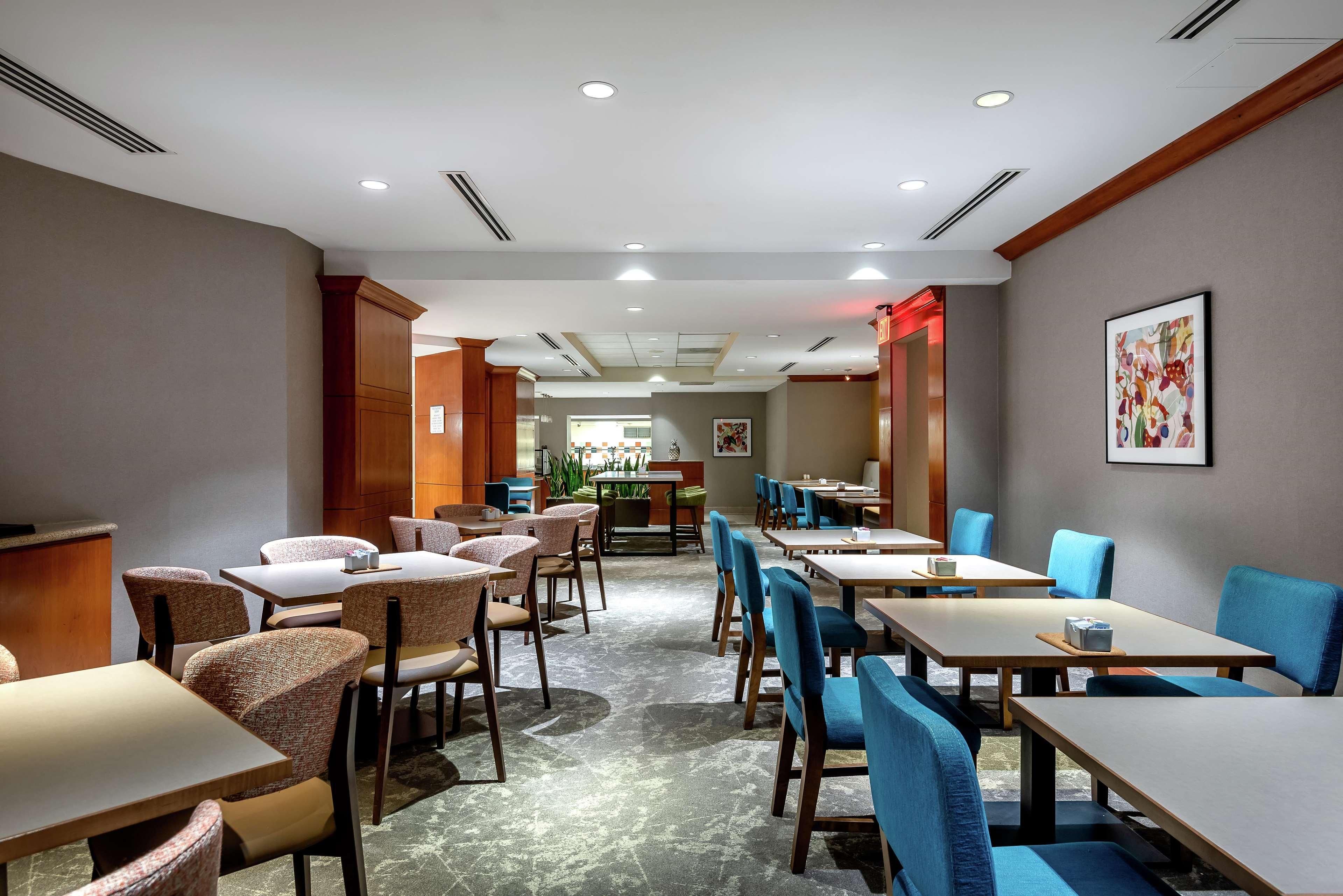 Hilton Garden Inn Tysons Corner Exterior foto