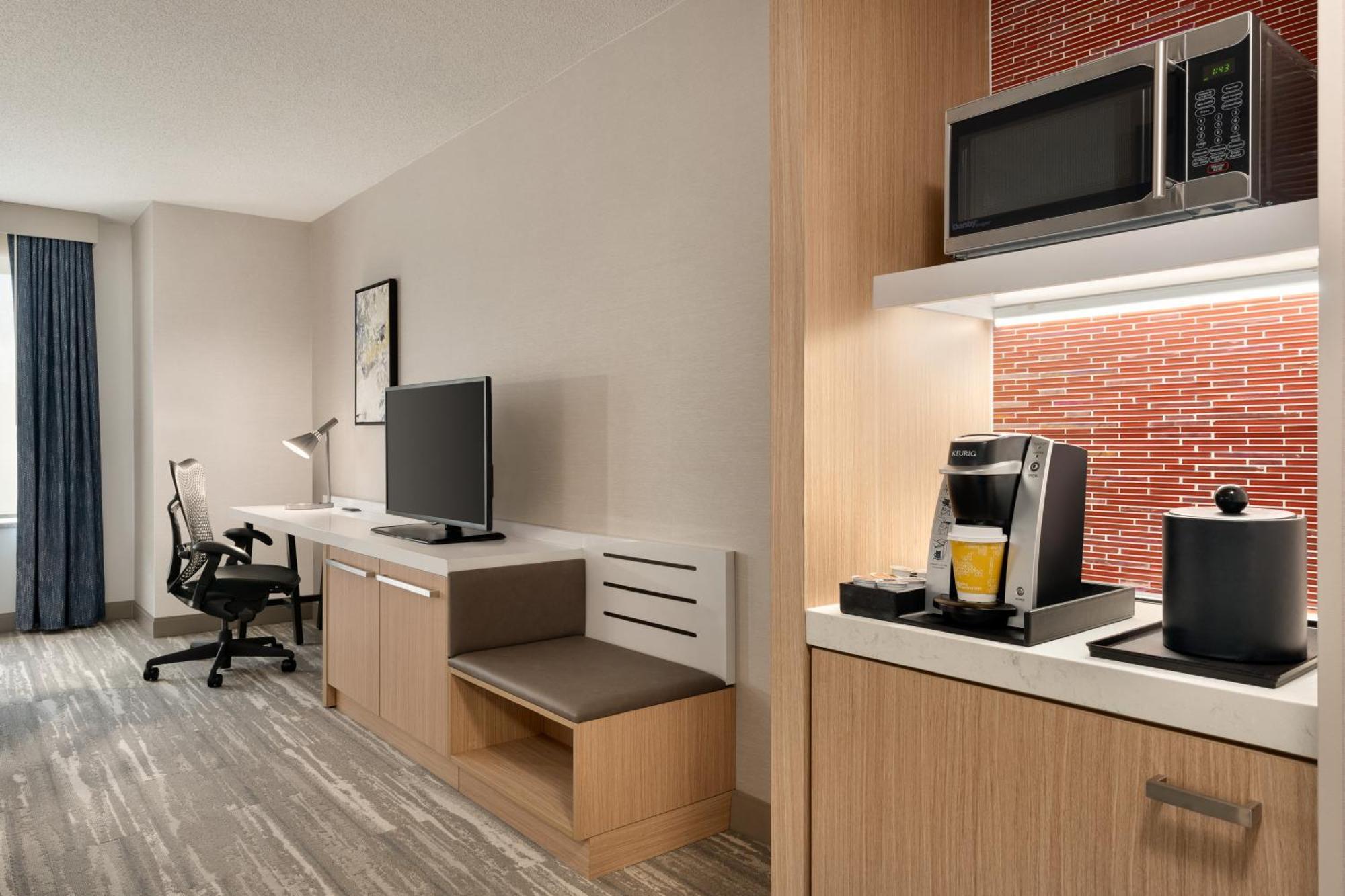 Hilton Garden Inn Tysons Corner Exterior foto